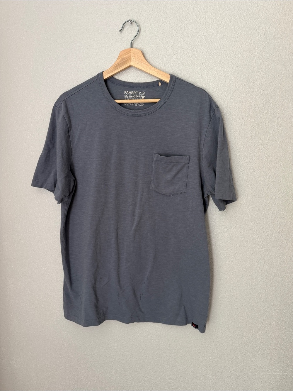 Faherty Short-Sleeve Pocket Tee - Charcoal